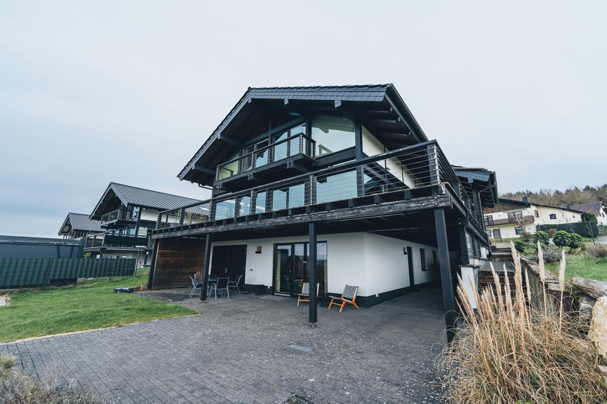 Hunsrueck Valley View Apartment With Cedar Sauna Bruschied Exterior foto